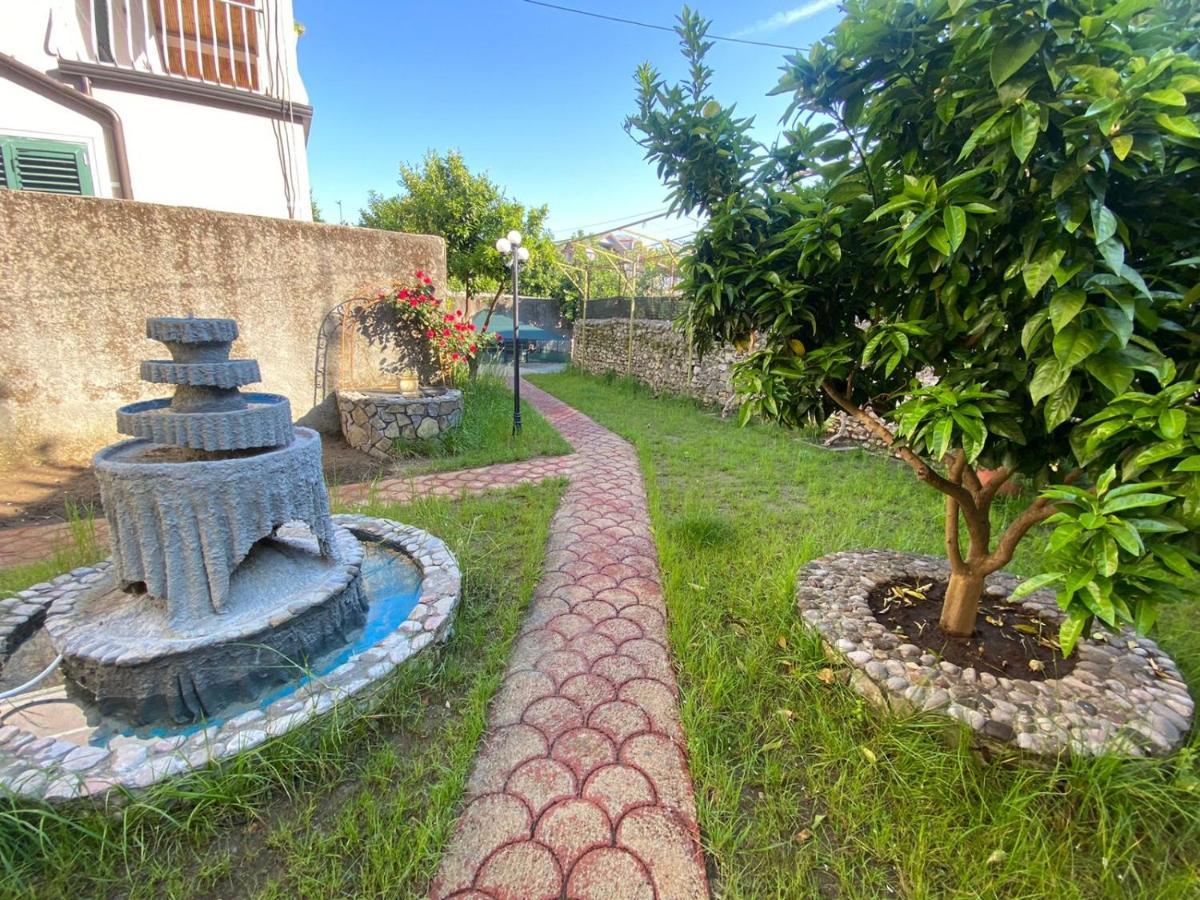 Gather Inn Guest House Shkodër Extérieur photo